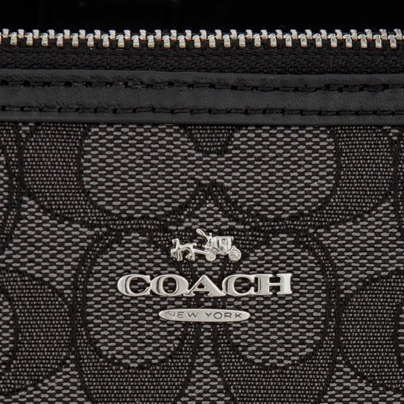 Coach Crosby Carryall Bag - Picture 6 of 12